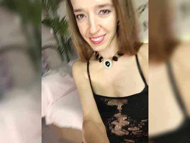StarKristy bongacams live cam model