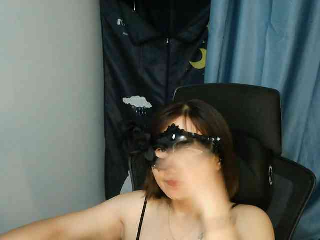 girl30slutty bongacams live cam model