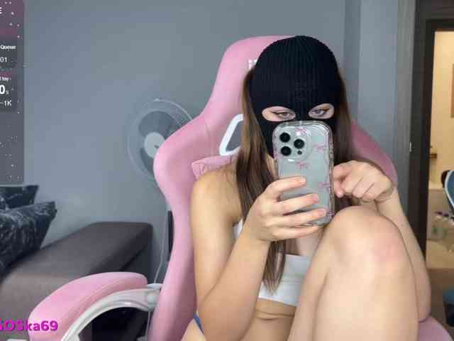 LallyRose bongacams live cam model
