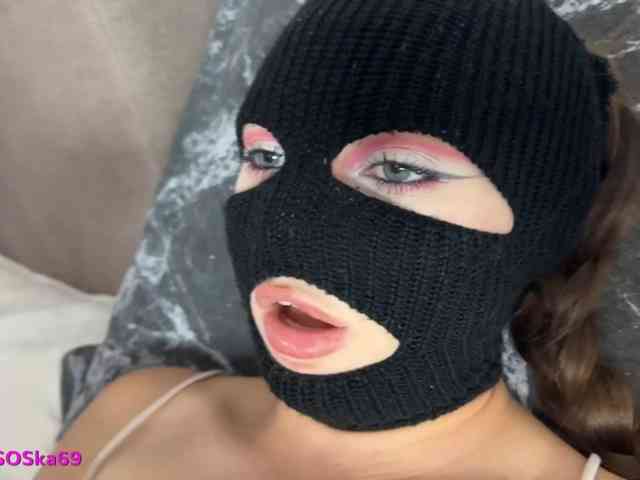 LallyRose bongacams live cam model