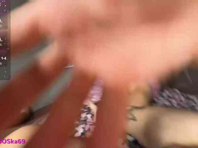 LallyRose bongacams live cam model