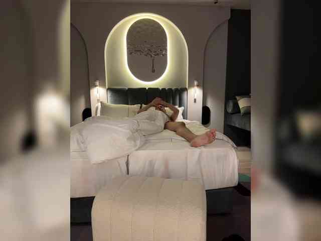 Lustygasm bongacams live cam model