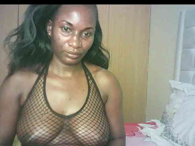 BradBubble bongacams live cam model