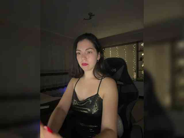 Vika19981 bongacams live cam model