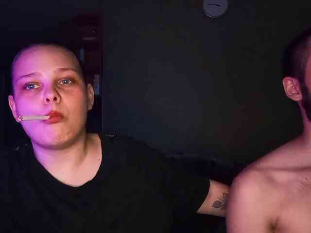 YourSweetPiggy bongacams live cam model