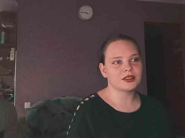 YourSweetPiggy bongacams live cam model