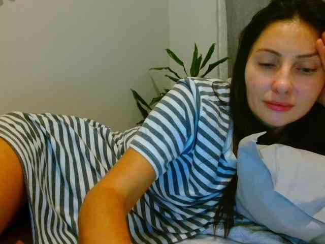 Irina9793 bongacams live cam model