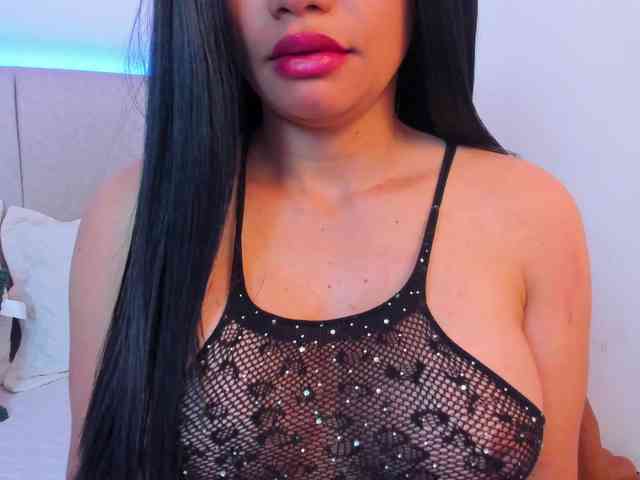 susansimpson bongacams live cam model