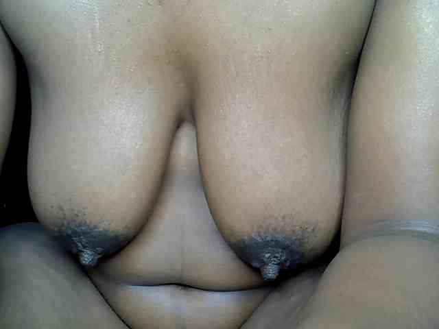 MDIVAH bongacams live cam model