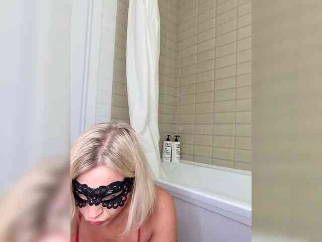 Alenkahot bongacams live cam model