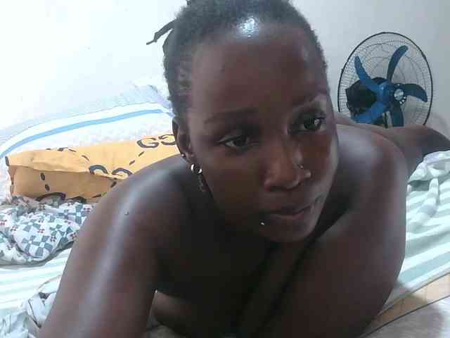 loreen bongacams live cam model