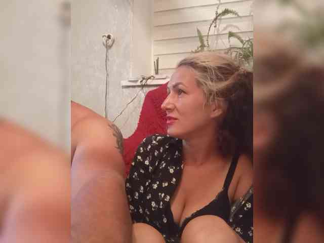 Lisa1989 bongacams live cam model