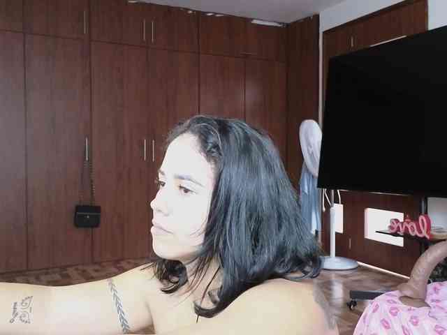 Tatiana-Blare bongacams live cam model