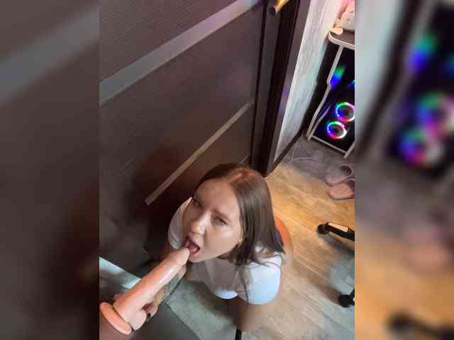 Kiki-03 bongacams live cam model