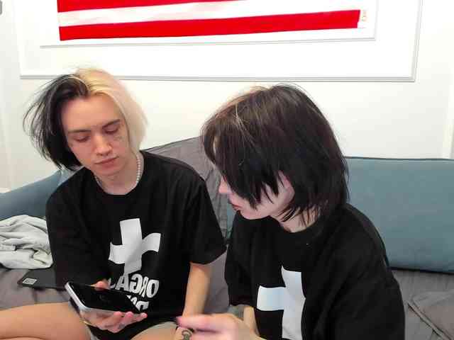 VeryRareTwix bongacams live cam model