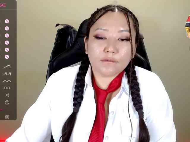 LisaAsianFlower bongacams live cam model