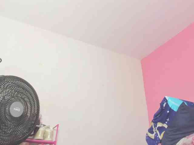 Maite-newmilf bongacams live cam model