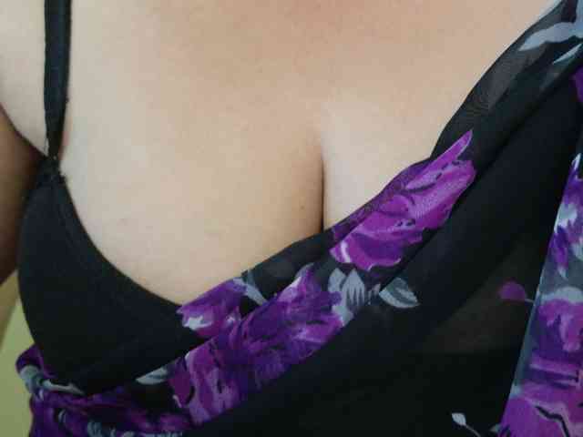 Tamilbabby2025 bongacams live cam model