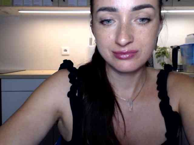 LorennePlay bongacams live cam model