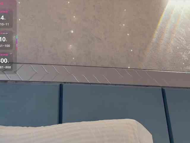 KissMec bongacams live cam model