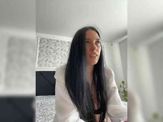 Potifays bongacams live cam model