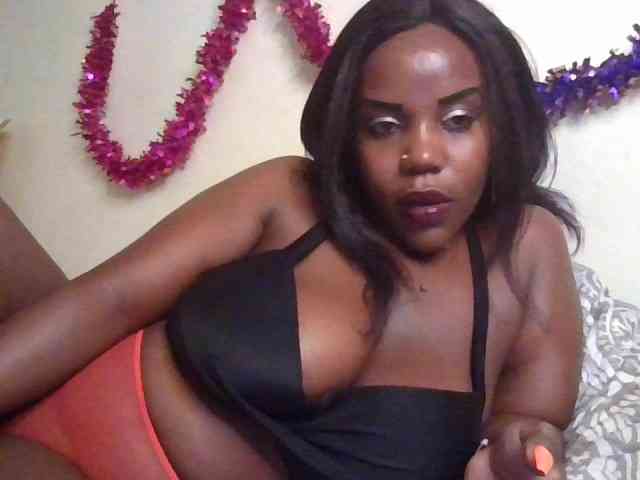 NewBird bongacams live cam model