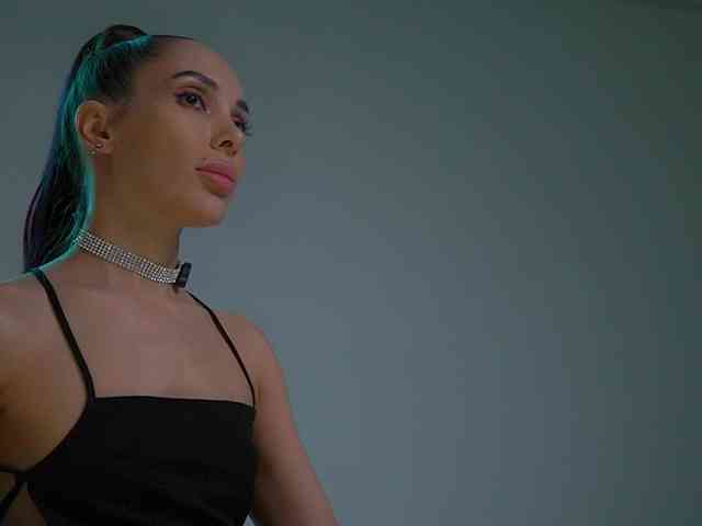 MilaMayy bongacams live cam model