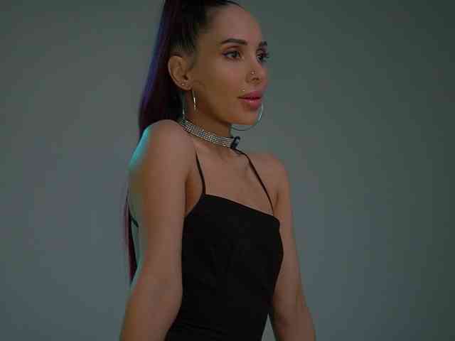 MilaMayy bongacams live cam model