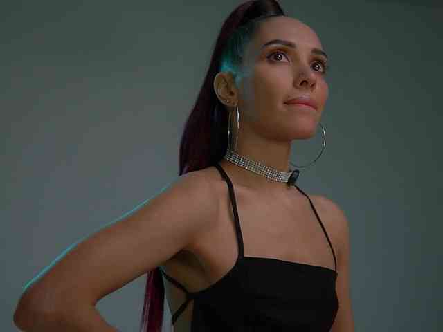 MilaMayy bongacams live cam model