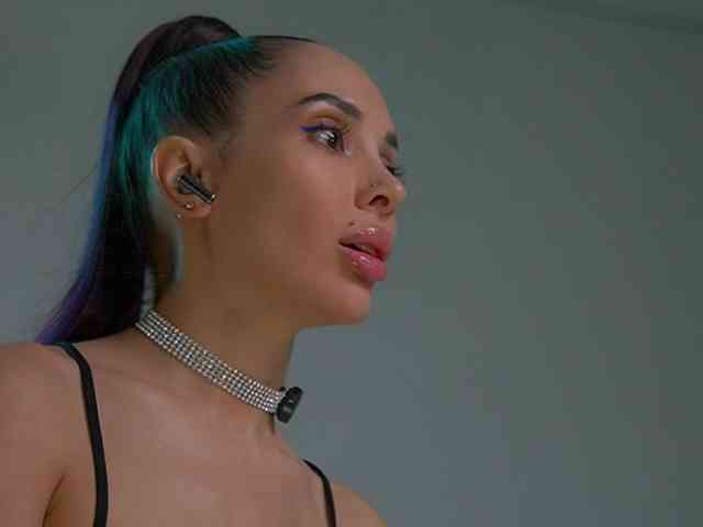 MilaMayy bongacams live cam model
