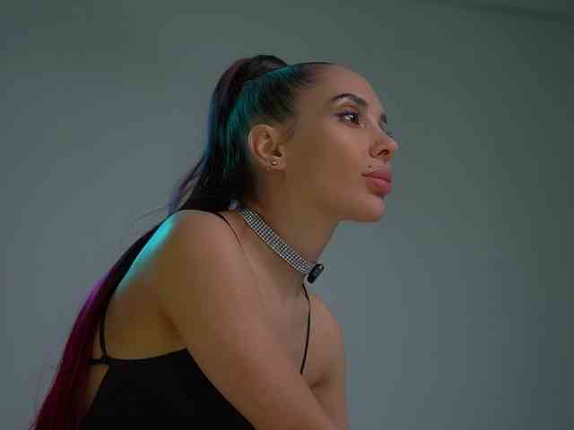 MilaMayy bongacams live cam model