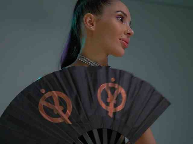 MilaMayy bongacams live cam model