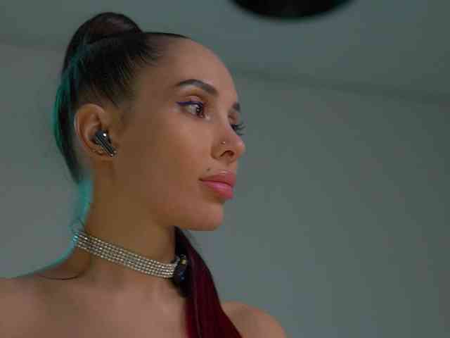 MilaMayy bongacams live cam model