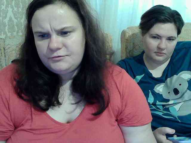HollyXEva bongacams live cam model