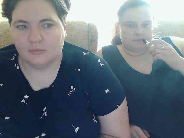 HollyXEva bongacams live cam model