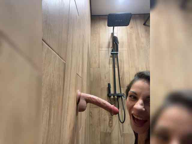 GgggLAAAAaaFFtt596rr bongacams live cam model
