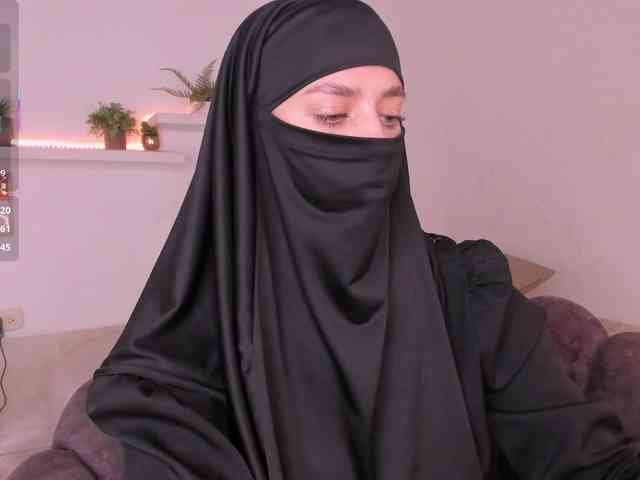 salma-arabic bongacams live cam model