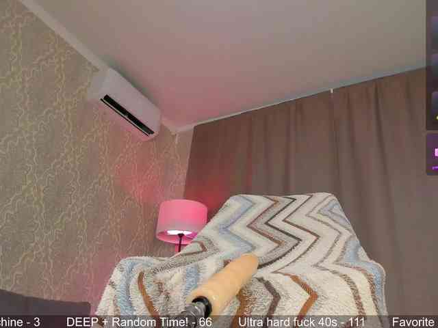 Juicy-Vikki bongacams live cam model