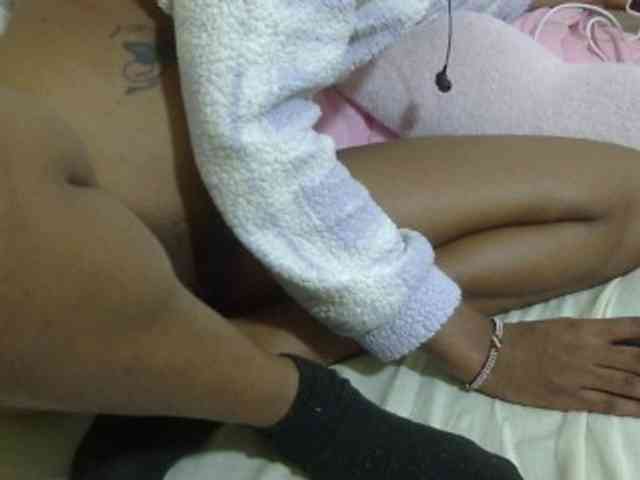 Cuteavril bongacams live cam model
