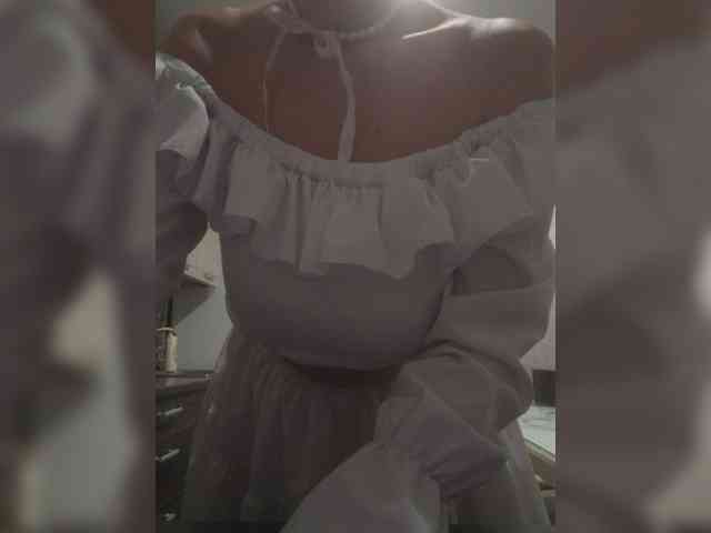 Biggirl777 bongacams live cam model