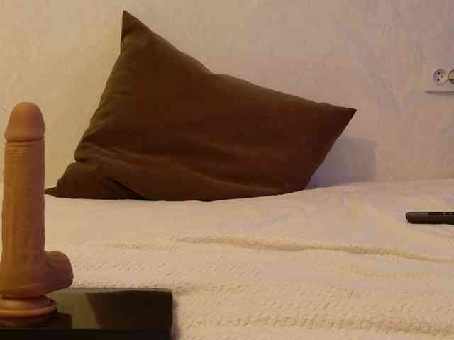 Starfeet bongacams live cam model