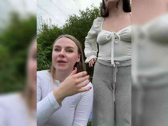 elegantbabe bongacams live cam model