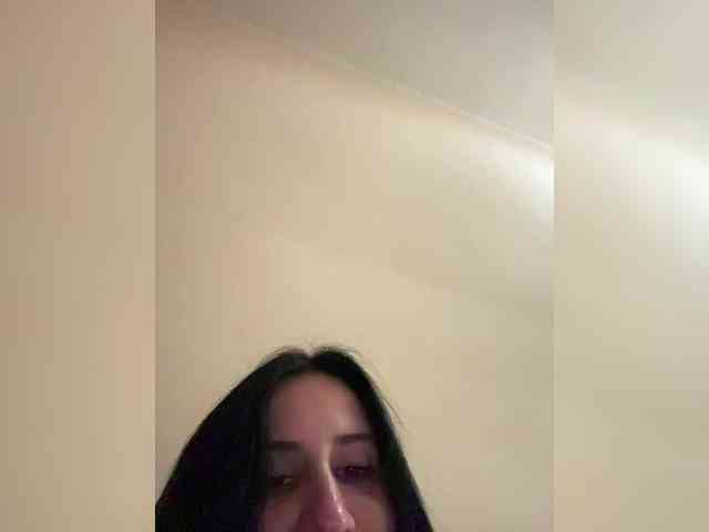 MarKaa0 bongacams live cam model