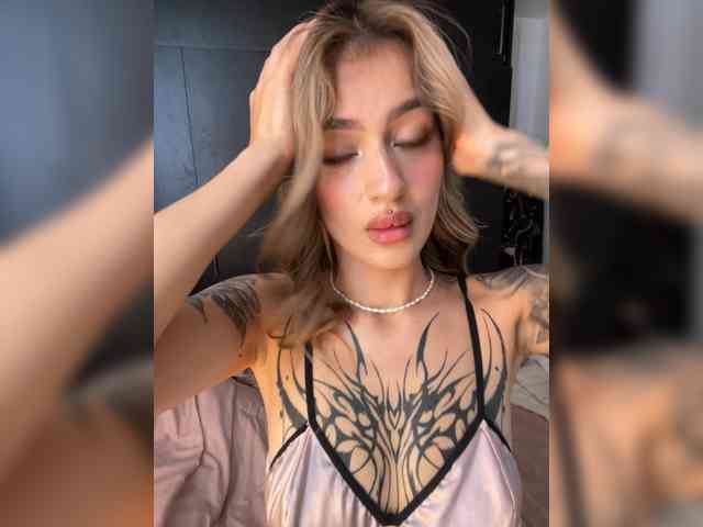 TaylorKnapp bongacams live cam model