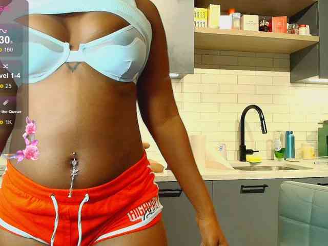 Naomiruty bongacams live cam model