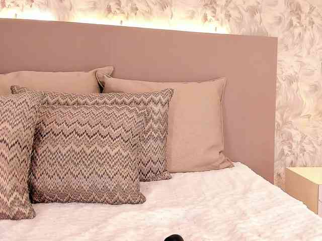 MilaGrace bongacams live cam model