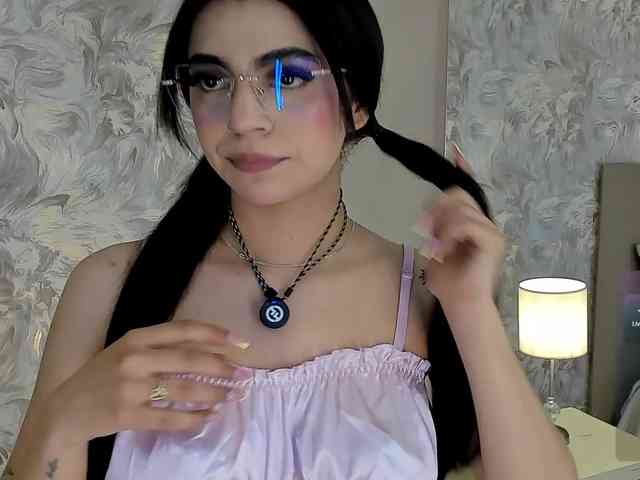 MilaGrace bongacams live cam model