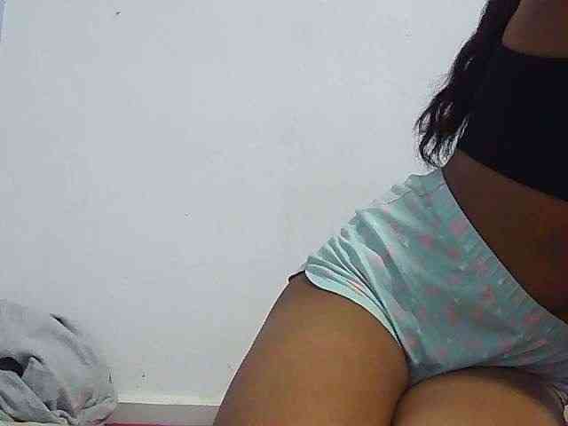 Koushy bongacams live cam model