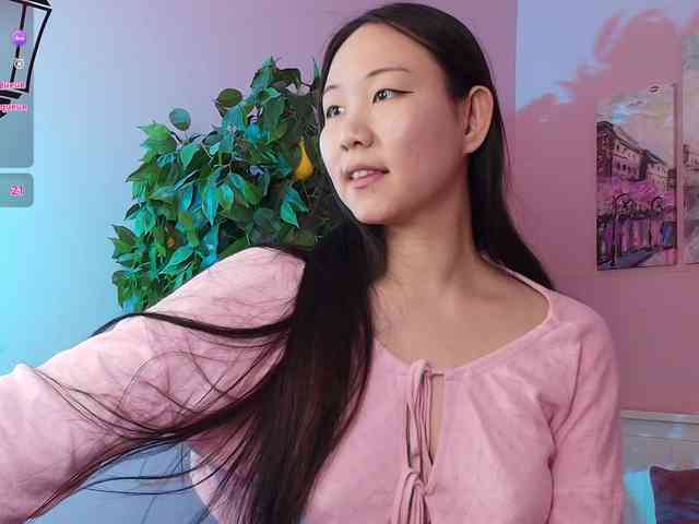 Inari-Okami bongacams live cam model