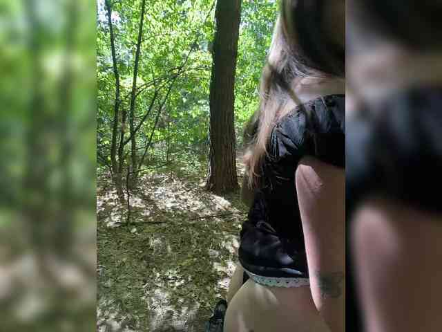 Cherry-viking98 bongacams live cam model